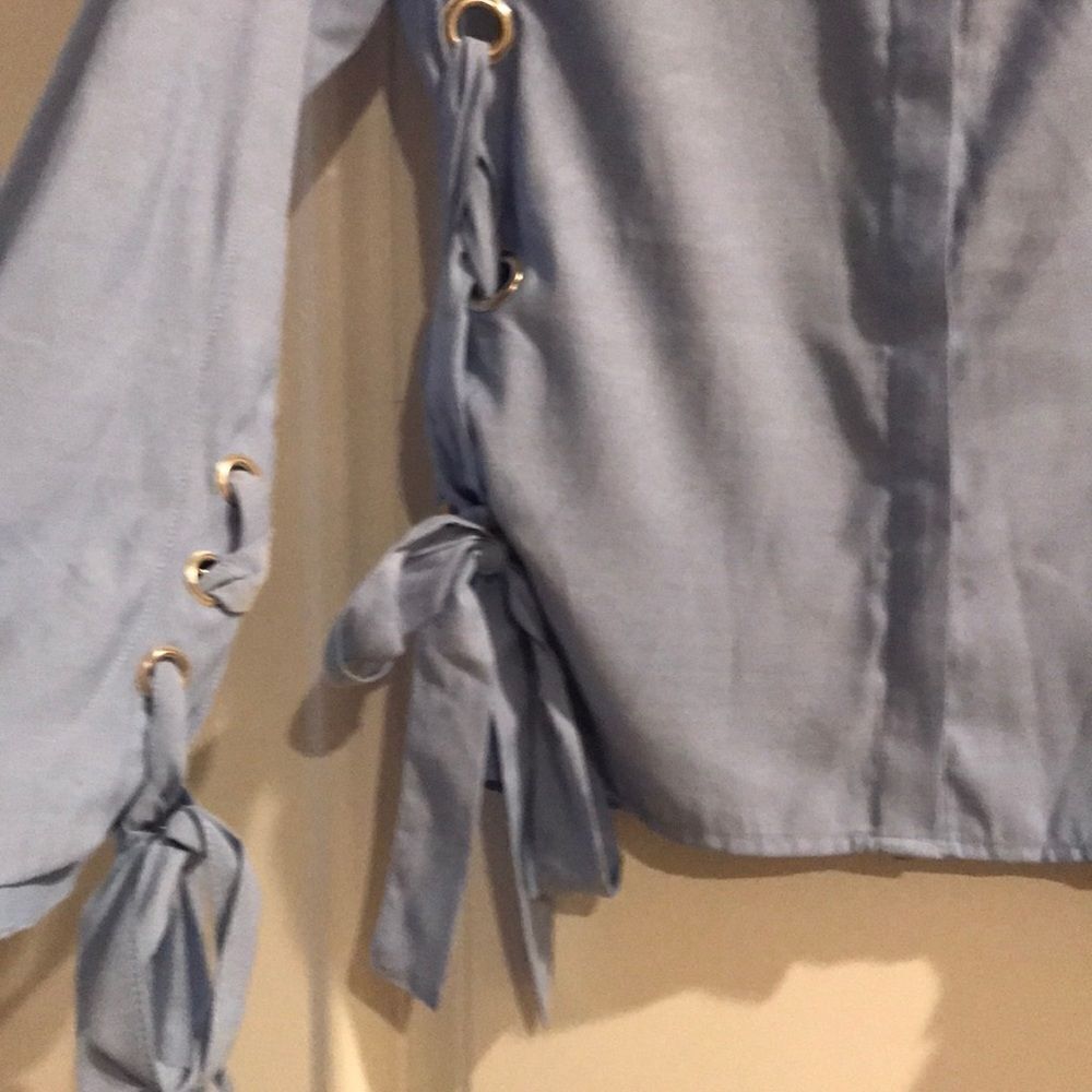 Alpha & omega lt blue button front lace up blouse - Picture 5 of 8